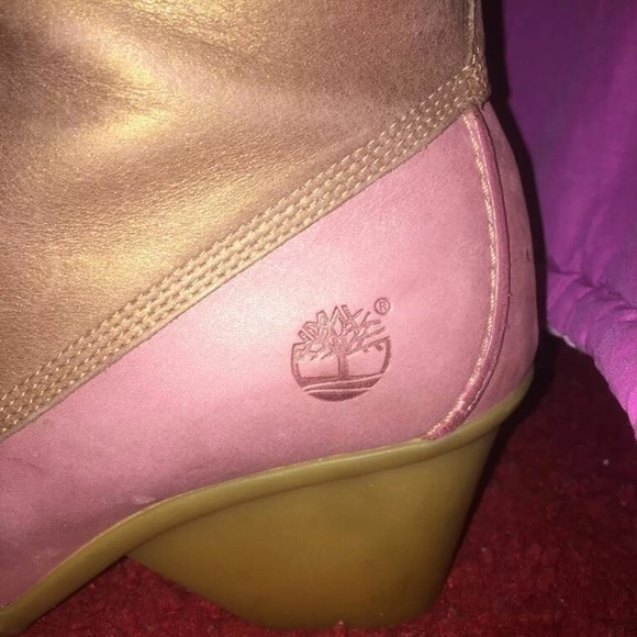 (SOLD) Timberland Boots - Picture 4 of 4